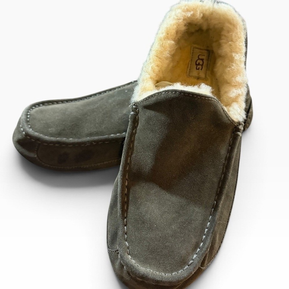 UGG Ascot Mens Suede Moccasin Slippers Grey Shearling Lined Size Worn Off 11 ???